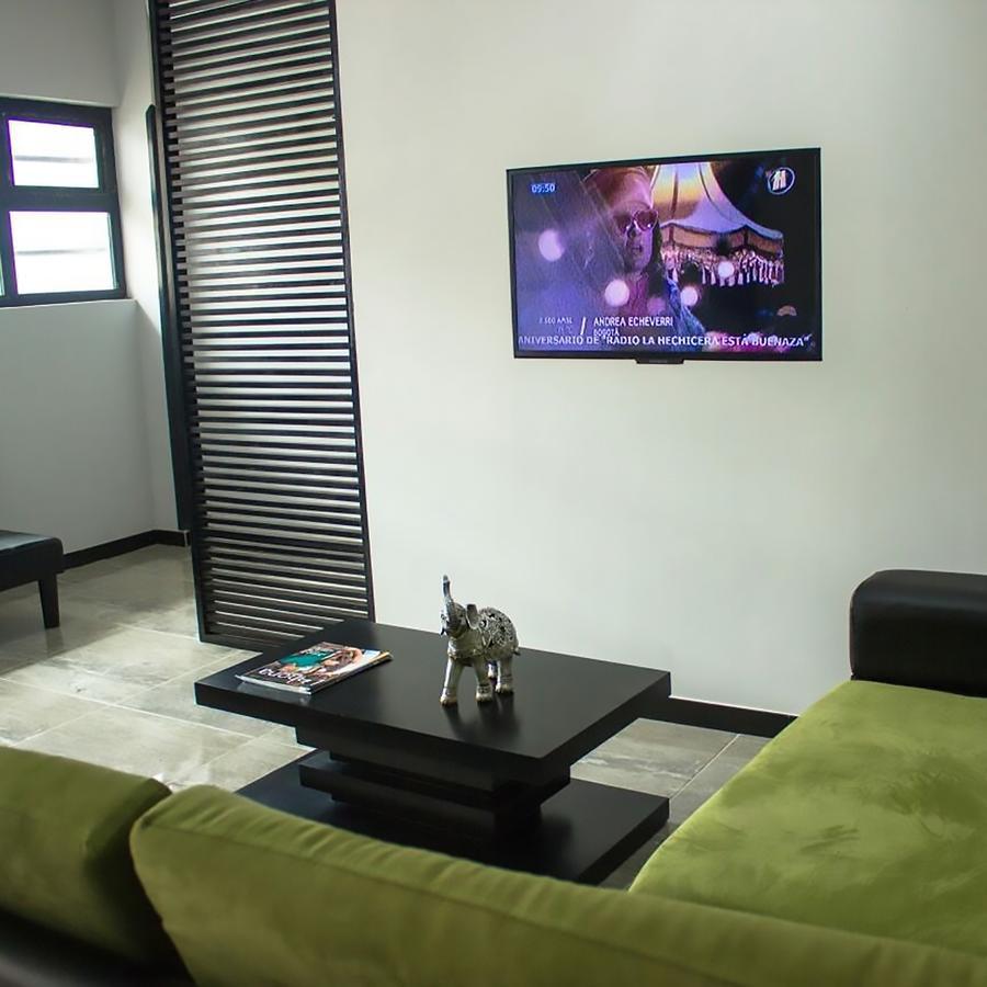 Jer'S Hostal Тумбес Экстерьер фото