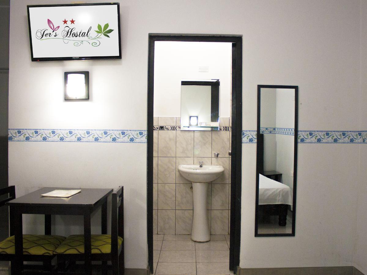 Jer'S Hostal Тумбес Экстерьер фото